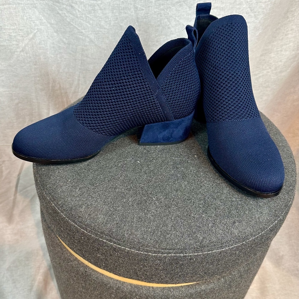 Eileen Fisher Clever-ST Size 9M Color Midnight Blue New